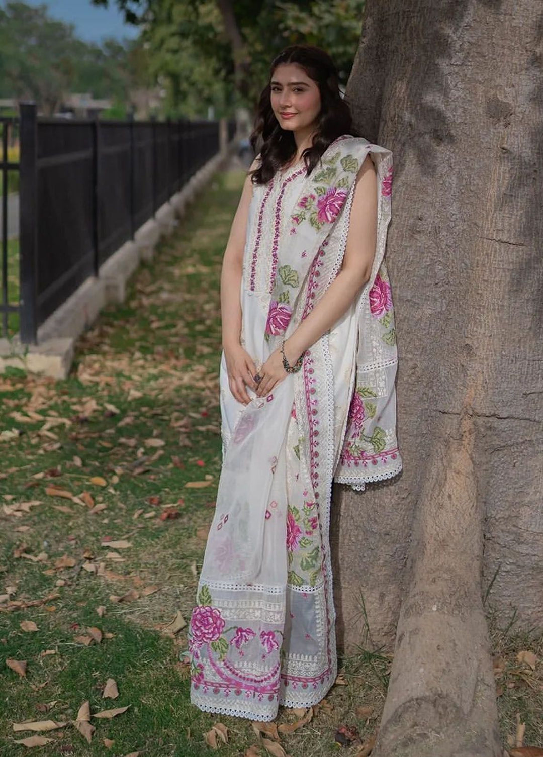 Sable Vogue Embroidered Lawn Suit Unstitched 3 Piece SV24LL SL-12-24 Lyra - Luxury Summer Collection