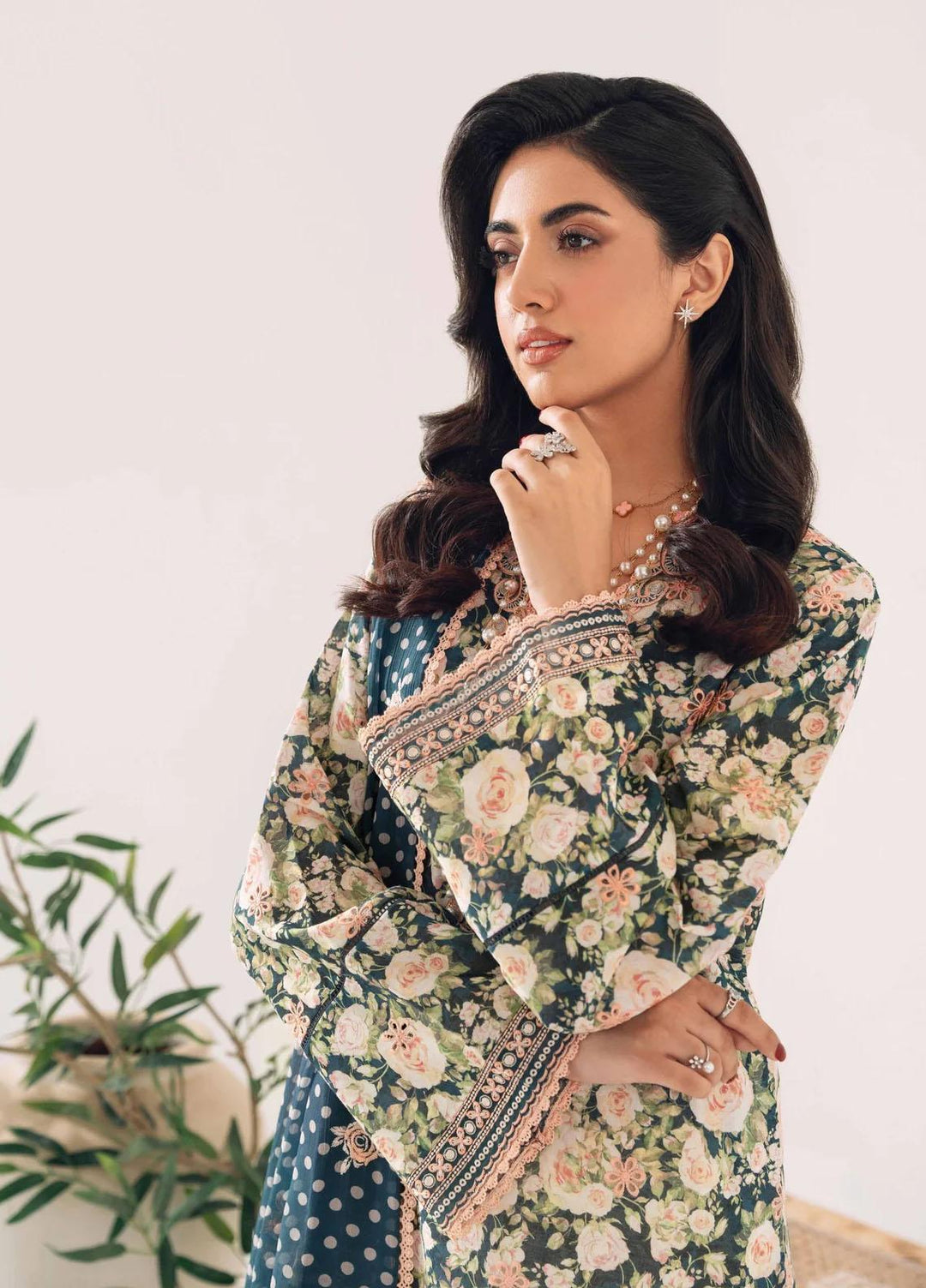 Sable Vogue Embroidered Lawn Suits Unstitched 3 Piece SV23LL SAL-04-23-V1 - Summer Collection