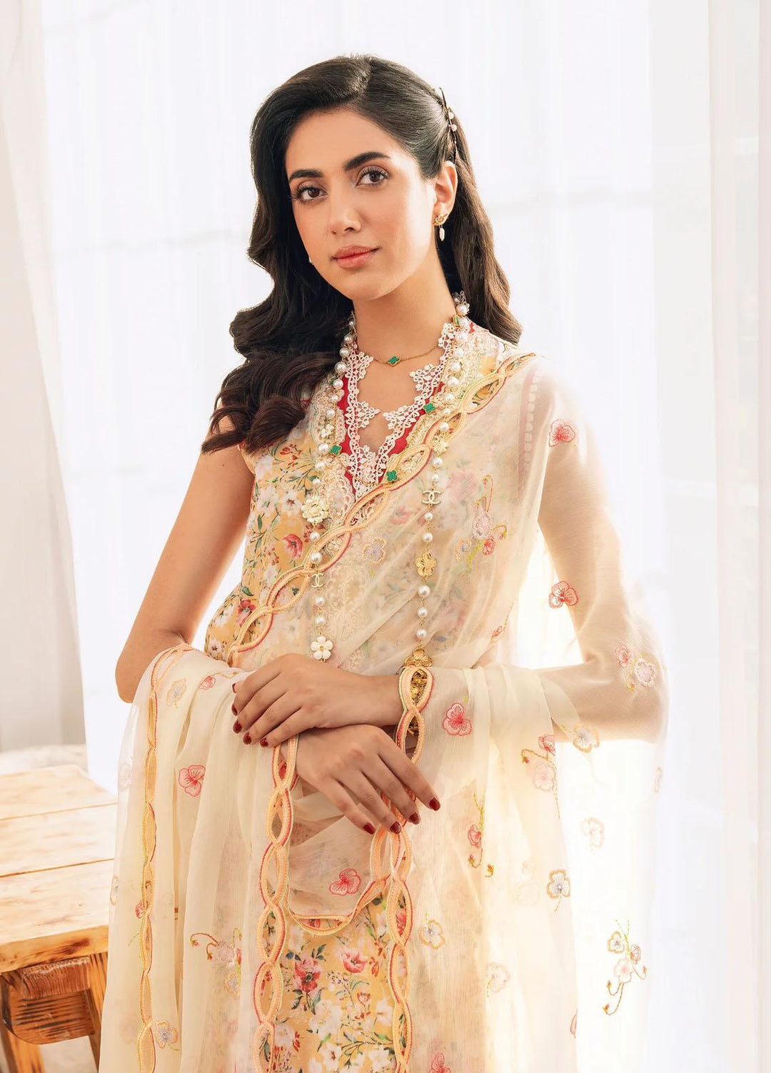 Sable Vogue Embroidered Lawn Suits Unstitched 3 Piece SV23LL SAL-06-23-V1 - Summer Collection