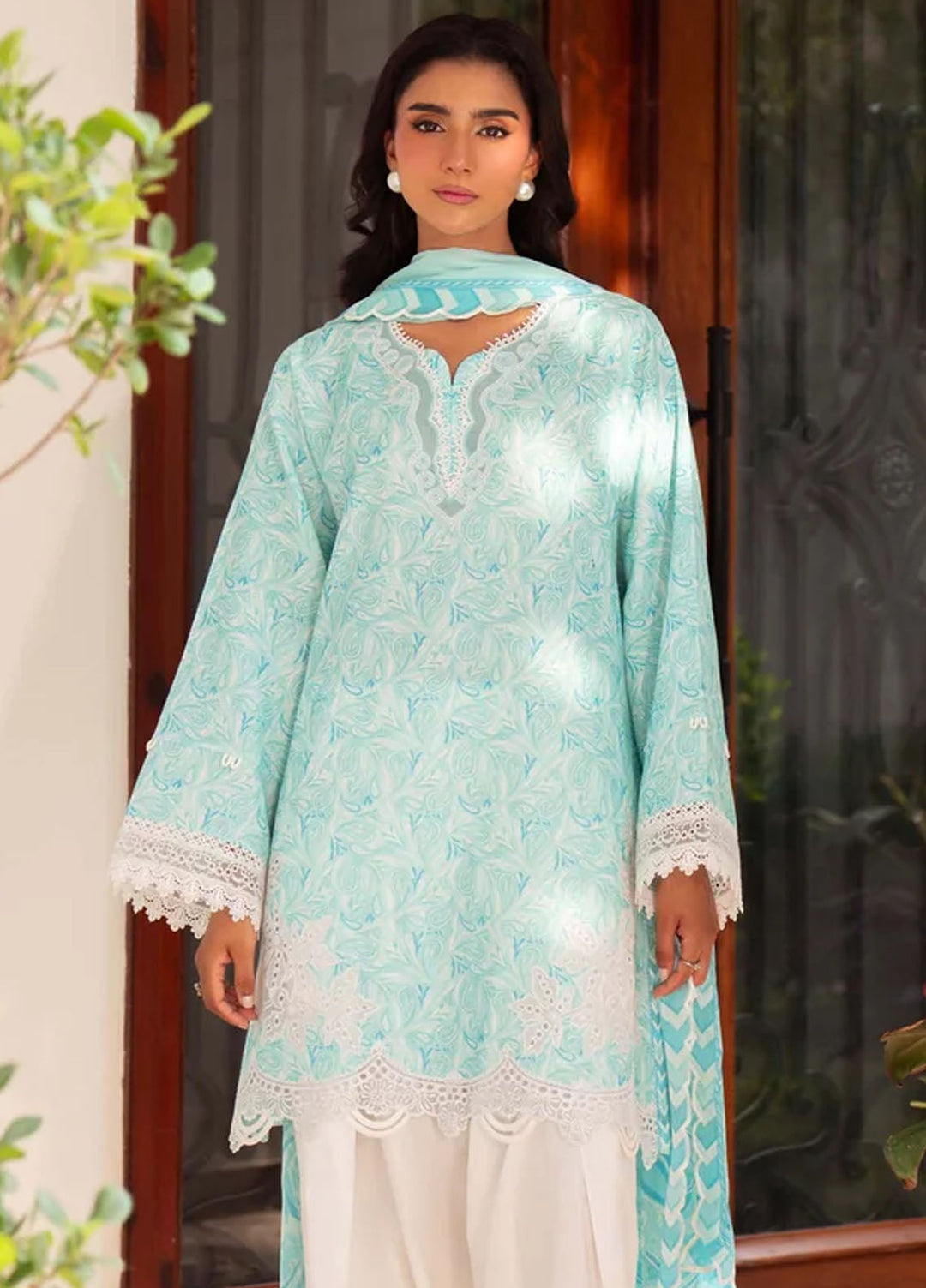 Sable Vogue Printed Lawn Suits Unstitched 3 Piece SV25PL SAL-06-25 - Summer Collection