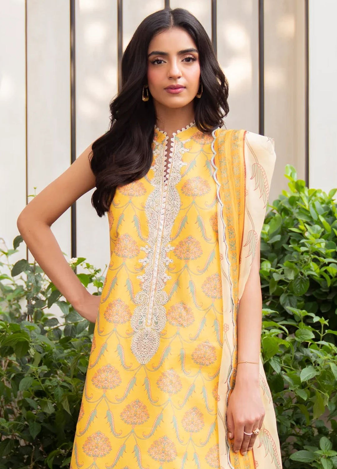 Sable Vogue Printed Lawn Suits Unstitched 3 Piece SV25PL SAL-08-25 - Summer Collection