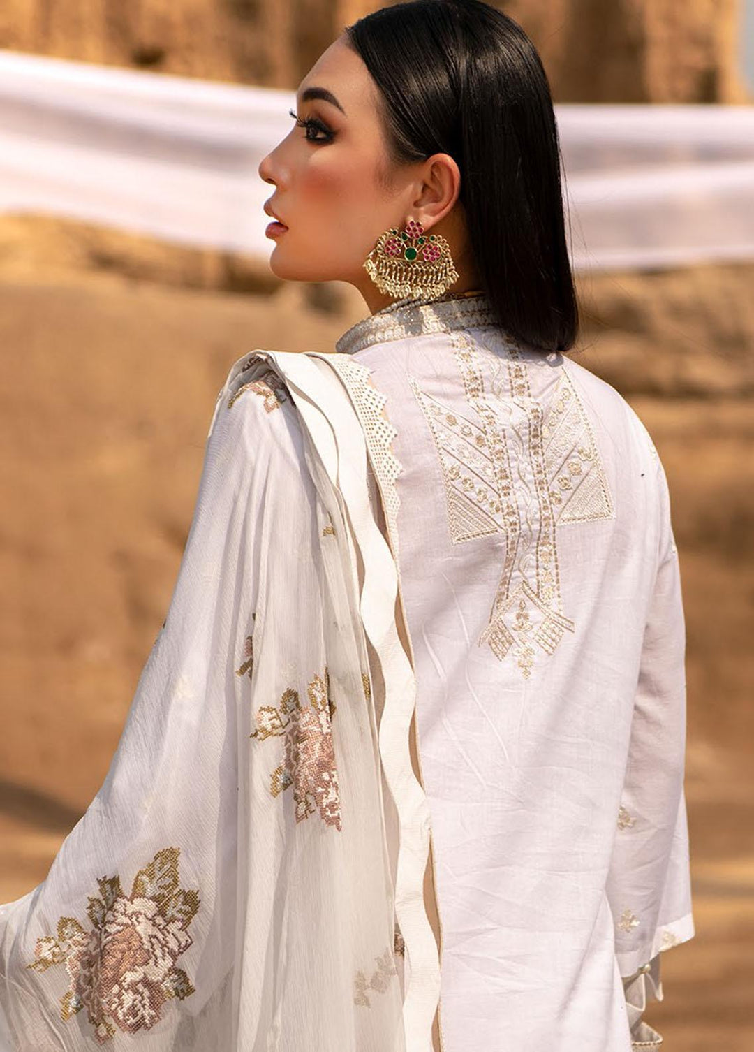 Safarnama By AIK Atelier Embroidered Lawn Suits Unstitched 3 Piece AIK22S Look 04 - Summer Collection