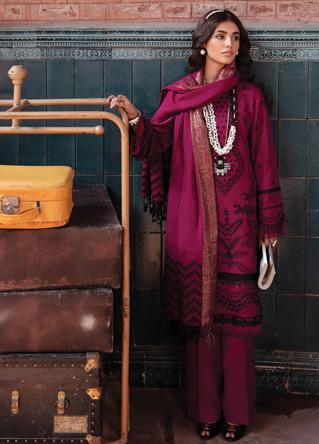 Safarnama By Rang Rasiya Embroidered Karandi Suits Unstitched 3 Piece RR22S 04 Sahar - Winter Collection