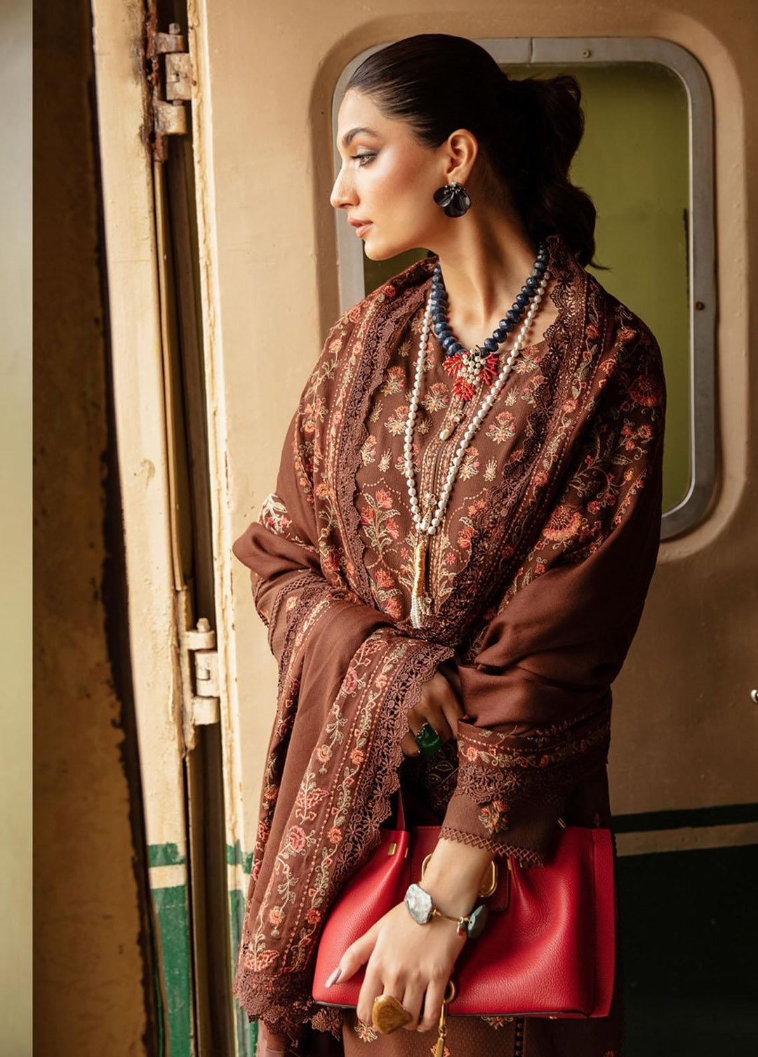 Safarnama By Rang Rasiya Embroidered Linen Suits Unstitched 3 Piece RR22S 09 Diya - Winter Collection