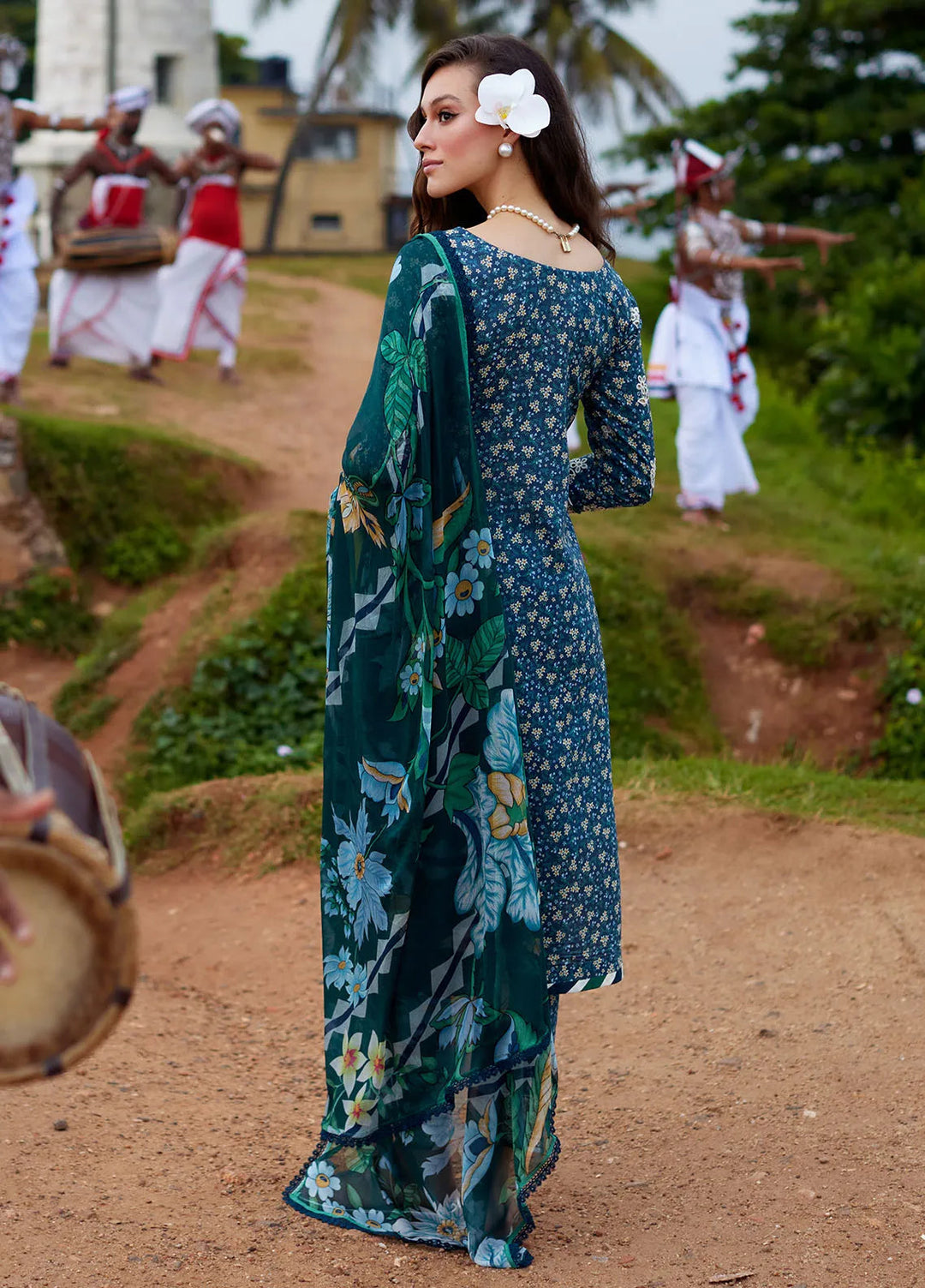 Saffira by Gulaal Embroidered Lawn Suits Unstitched 3 Piece GL25SL D-05 Chloe - Summer Collection