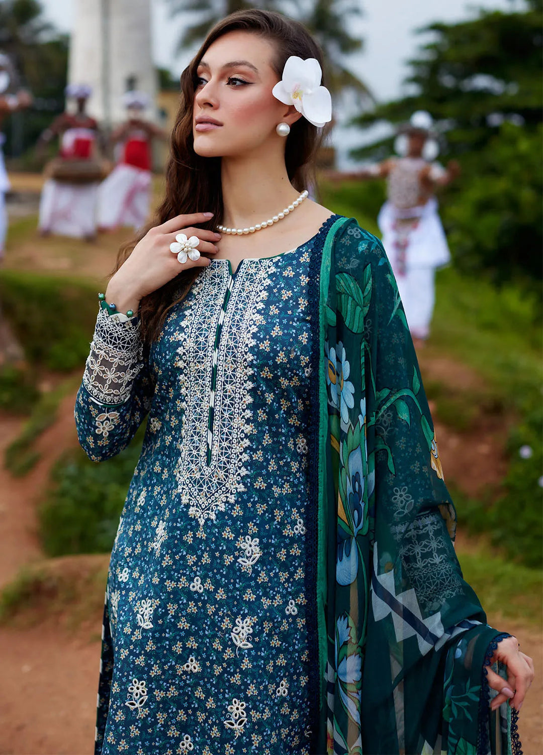 Saffira by Gulaal Embroidered Lawn Suits Unstitched 3 Piece GL25SL D-05 Chloe - Summer Collection