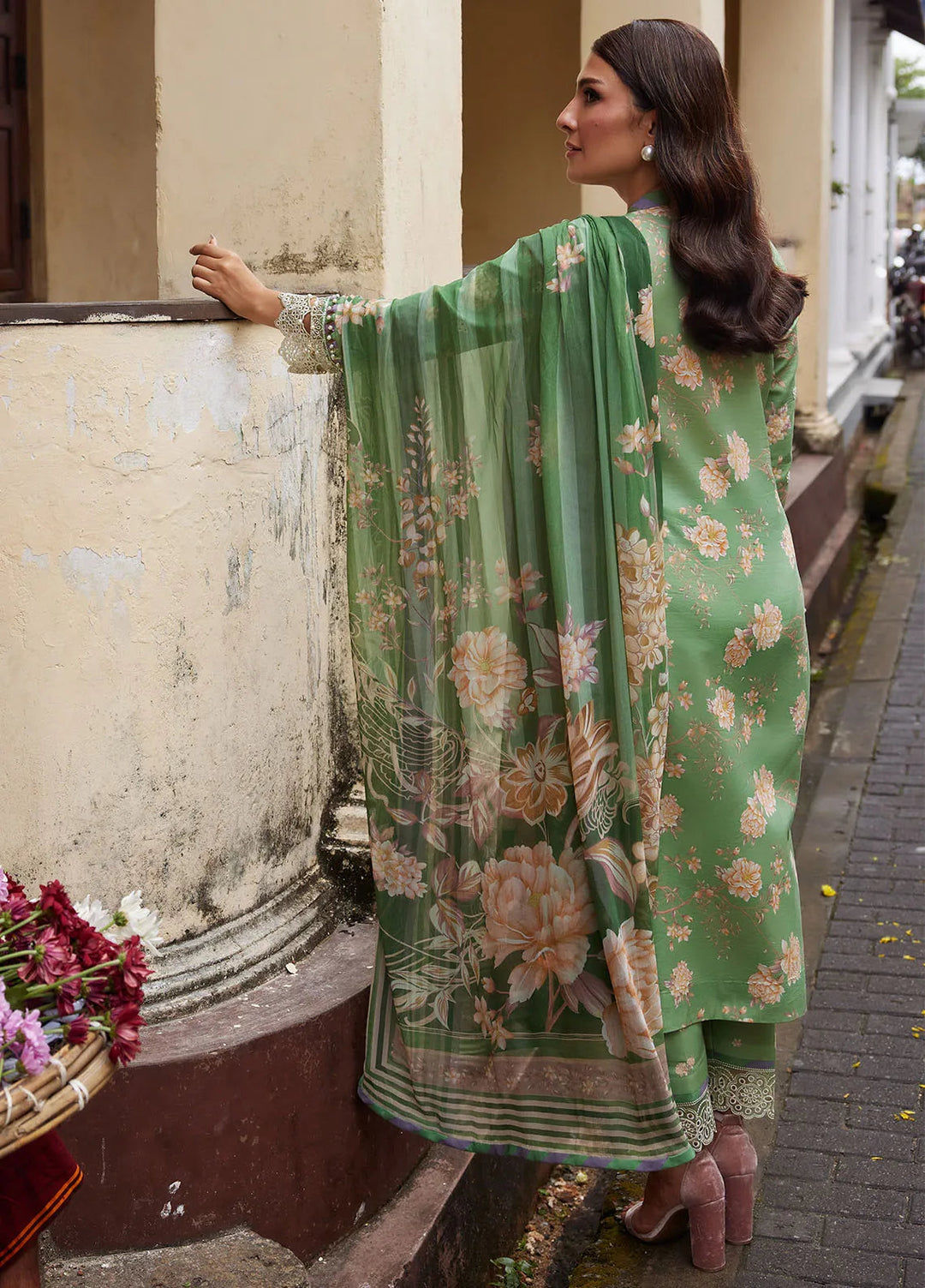 Saffira by Gulaal Embroidered Lawn Suits Unstitched 3 Piece GL25SL D-06 Nora - Summer Collection