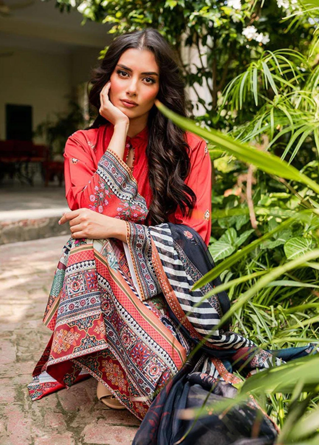 Zoya & Fatima Pret Embroidered Grip 3 Piece Suit SFR-767