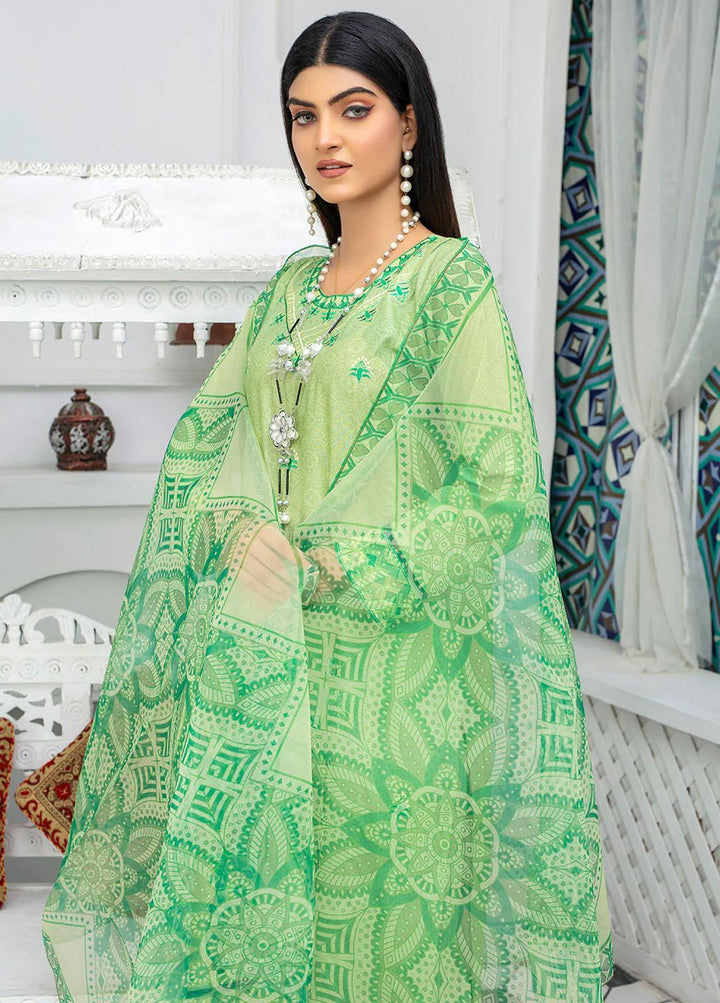 Safwa Pret Embroidered Lawn 3 Piece Suit SW23P 3P-EMB-120 Caper