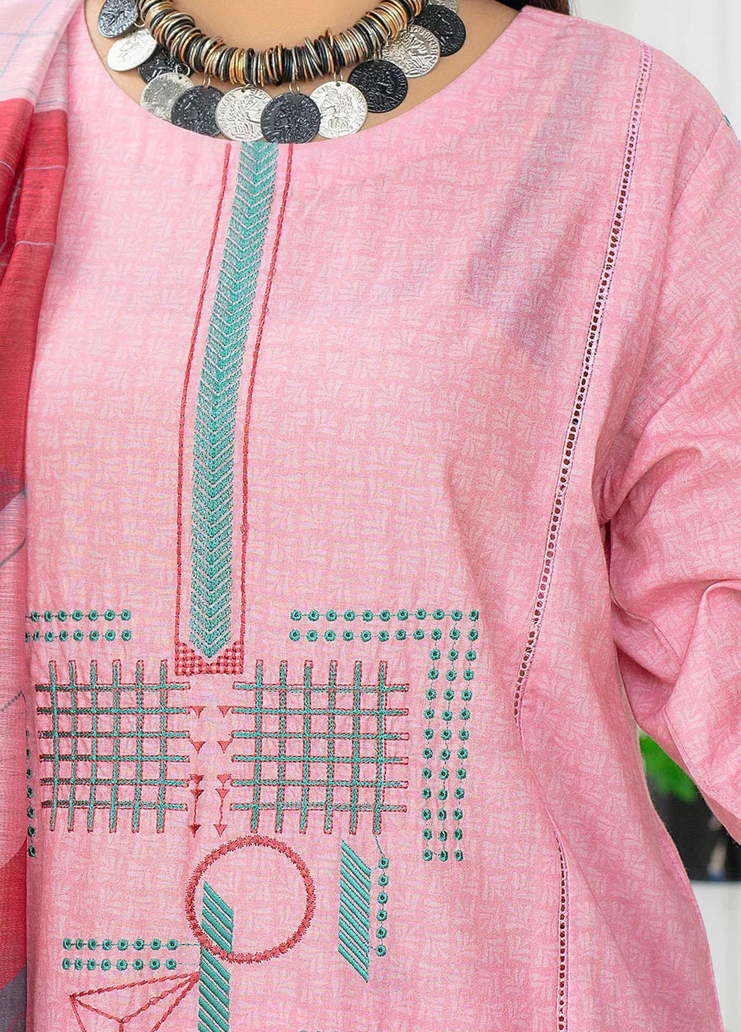 Safwa Pret Embroidered Lawn 3 Piece Suit SW23P 3P-EMB-121 Soft Pink