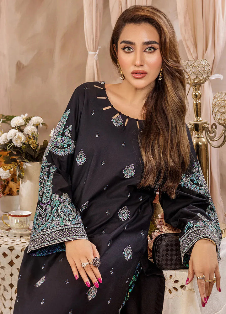Safwa Pret Embroidered Lawn 2 Piece Suit D-02