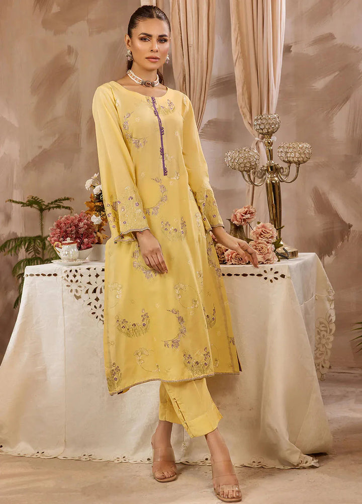 Safwa Pret Embroidered Lawn 2 Piece Suit D-08