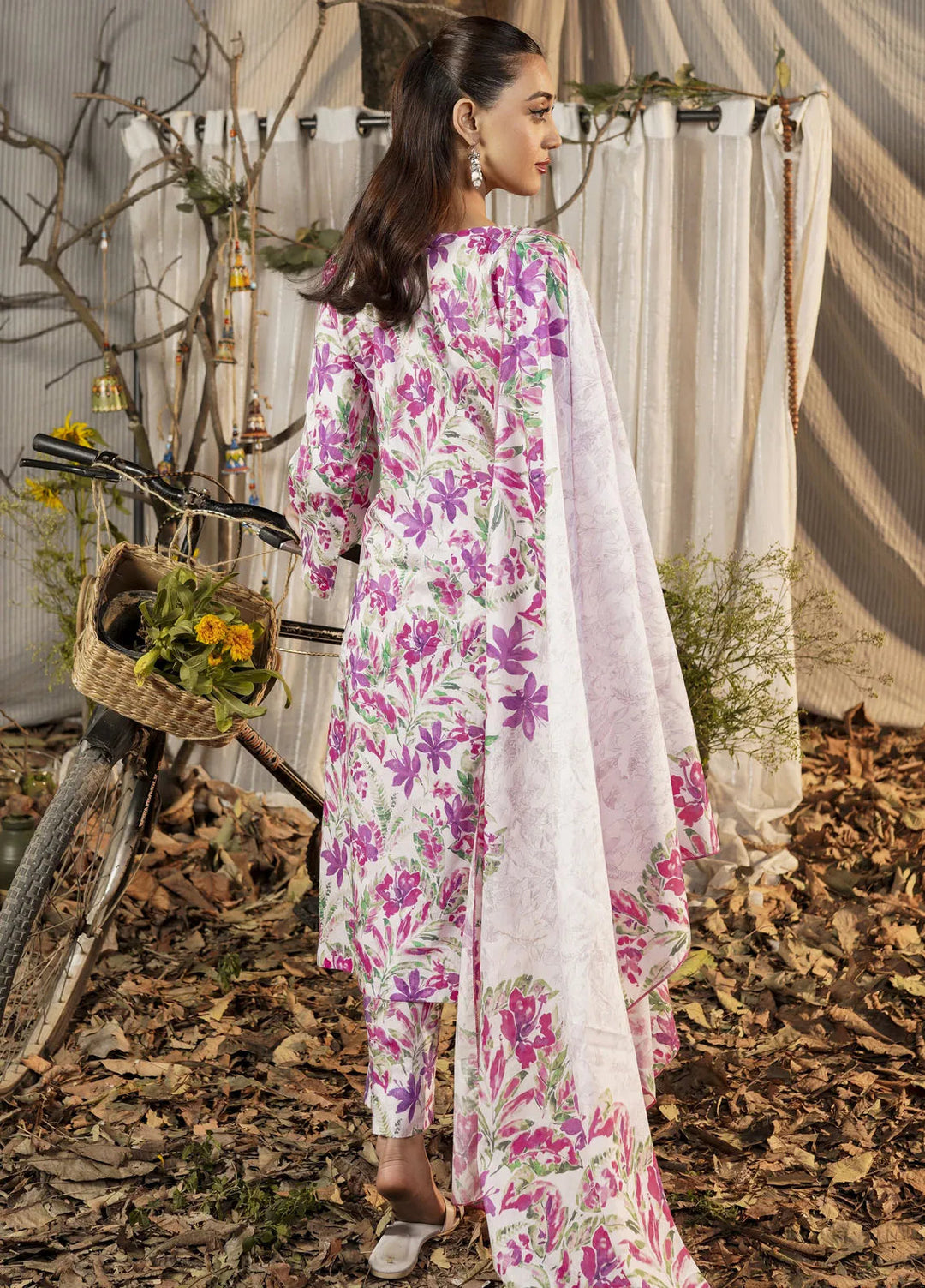 Safwa Pret Printed Lawn 3 Piece Suit P000512
