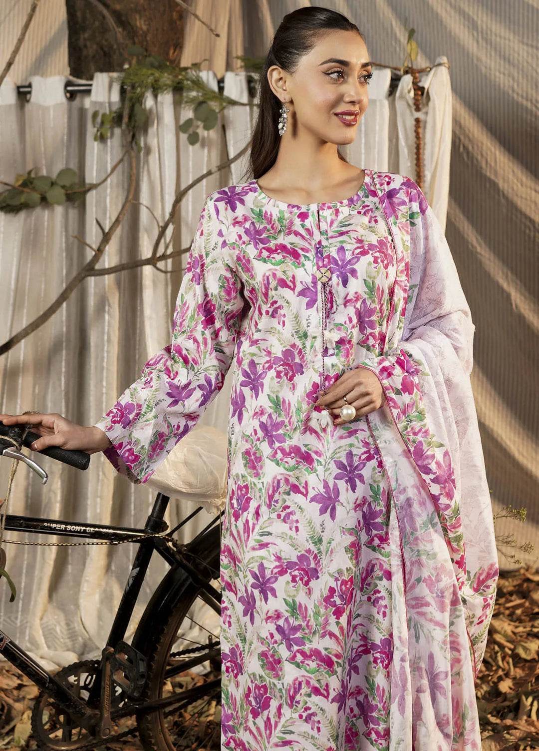Safwa Pret Printed Lawn 3 Piece Suit P000512