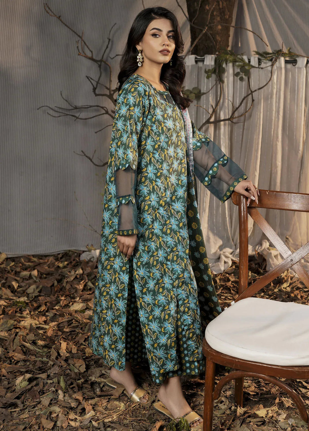 Safwa Pret Printed Lawn 3 Piece Suit P000517