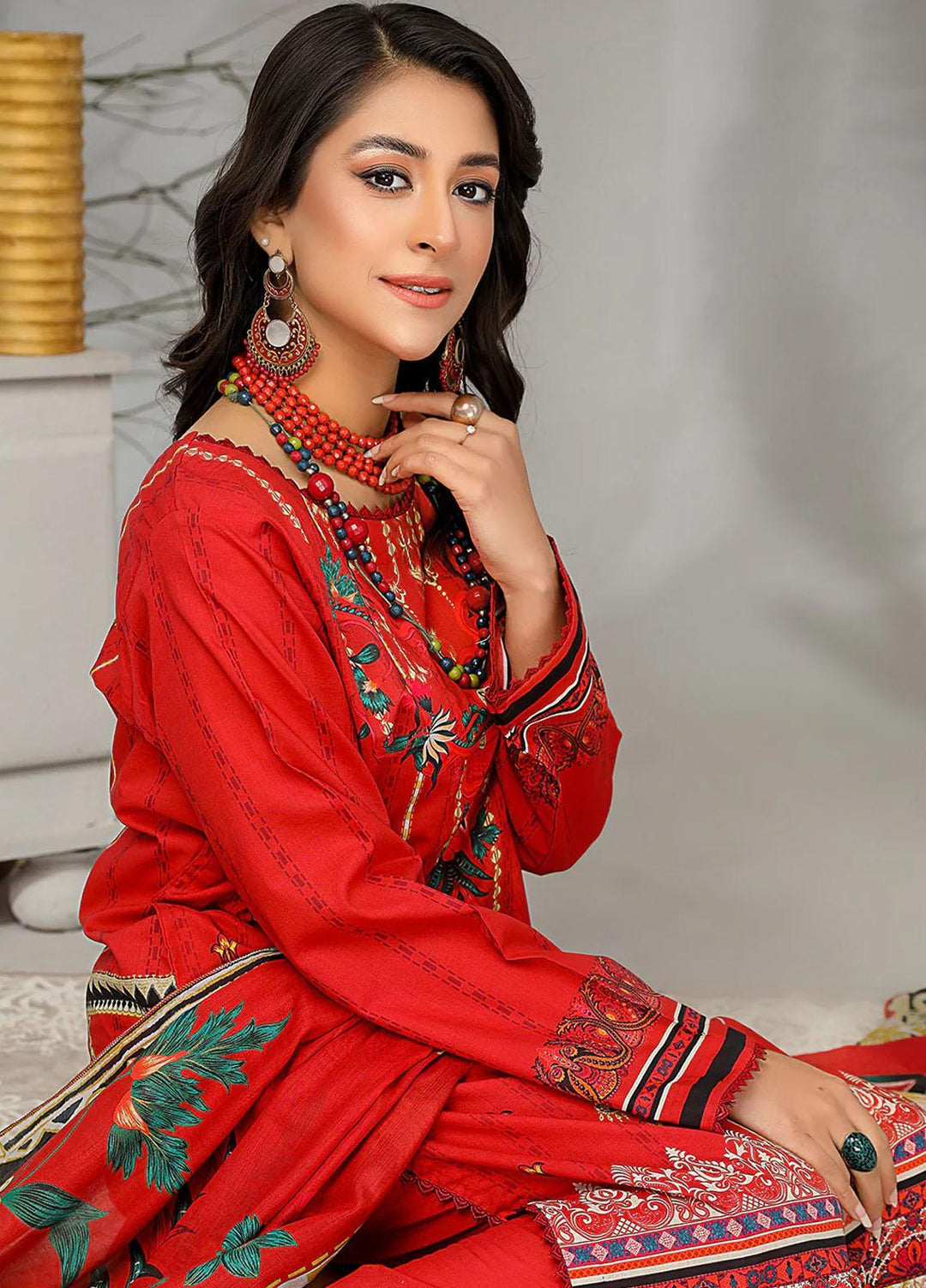 Safwa Printed Lawn Suits Unstitched 3 Piece SW23SP SSP-05 - Summer Collection