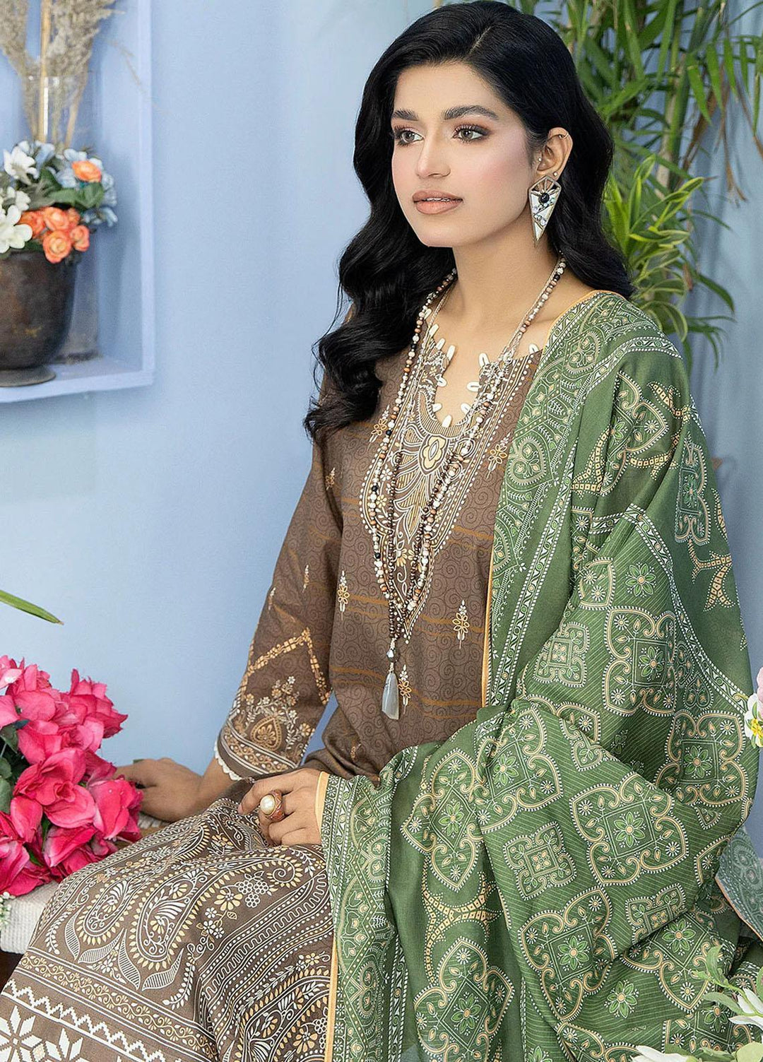 Safwa Printed Lawn Suits Unstitched 3 Piece SW23SP-V5 SSP-44 - Summer Collection