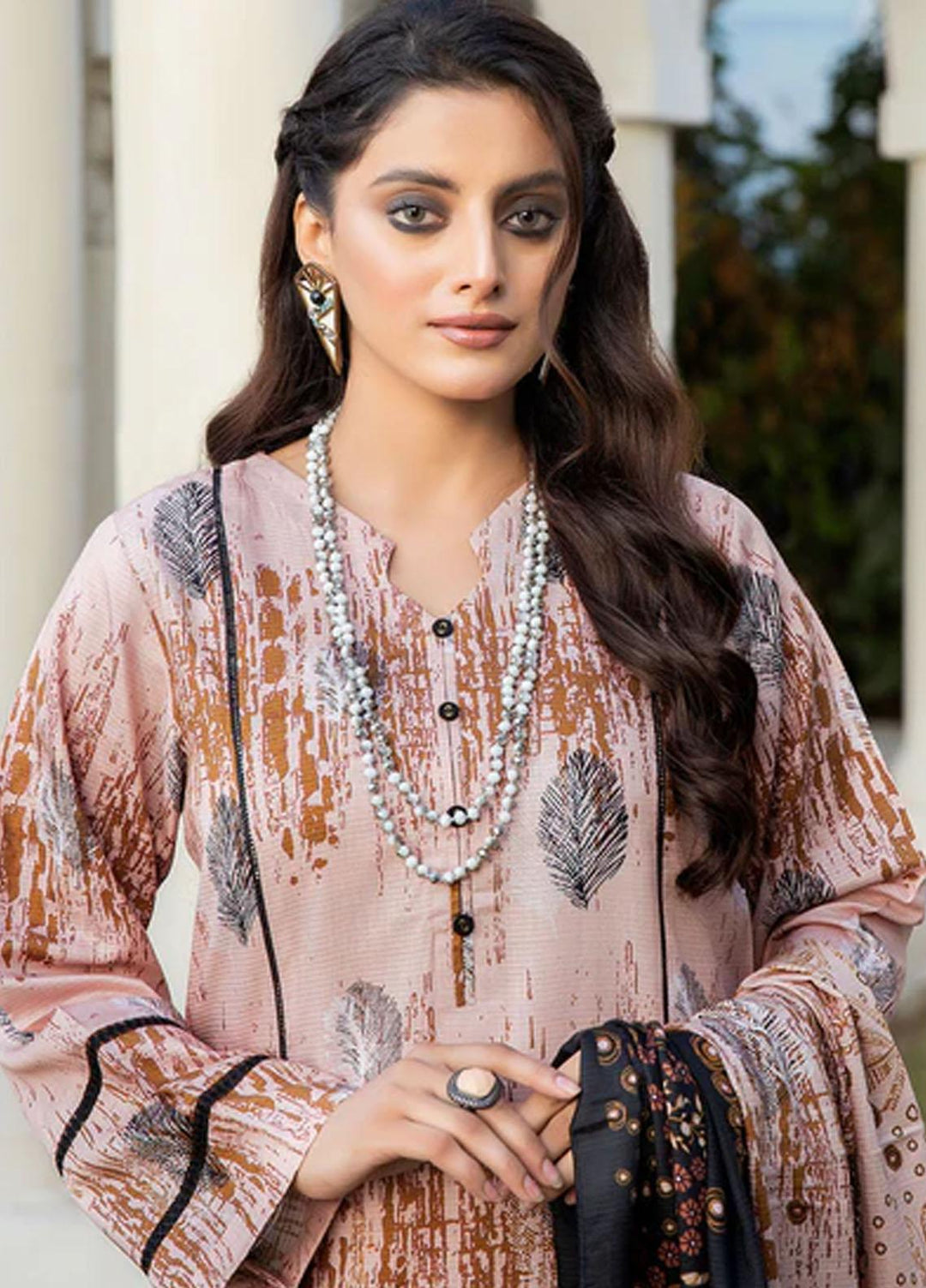 Safwa Printed Viscose Suits Unstitched 3 Piece SW23TD TSC-12 - Winter Collection