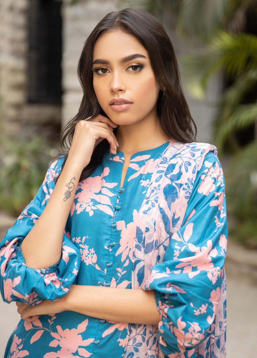 Sahar Printed Cambric Suits Unstitched 3 Piece SHR23AW AWC-V1-23-04 - Summer Collection