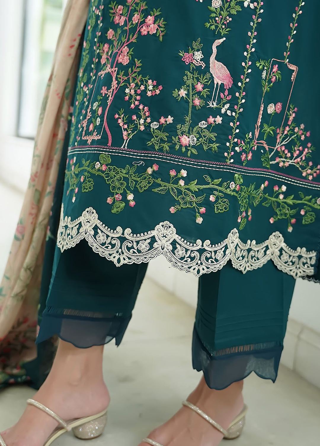 Sahar Embroidered Lawn Suits Unstitched 3 Piece El-V2-S25-02 - Summer Collection