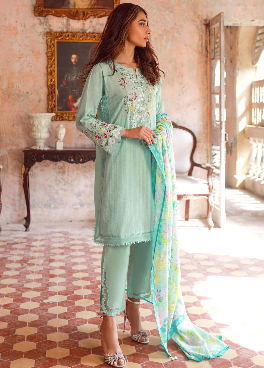 Sahar Embroidered Lawn Suits Unstitched 3 Piece SHR23EE SSL-V3-23-29 - Eid Collection