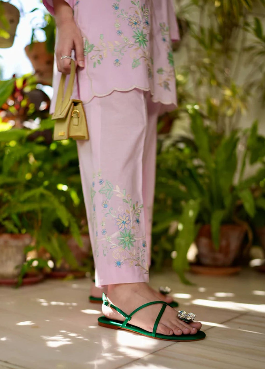 Sahar Pret Embroidered Cambric 2 Piece Suit Ballet pink