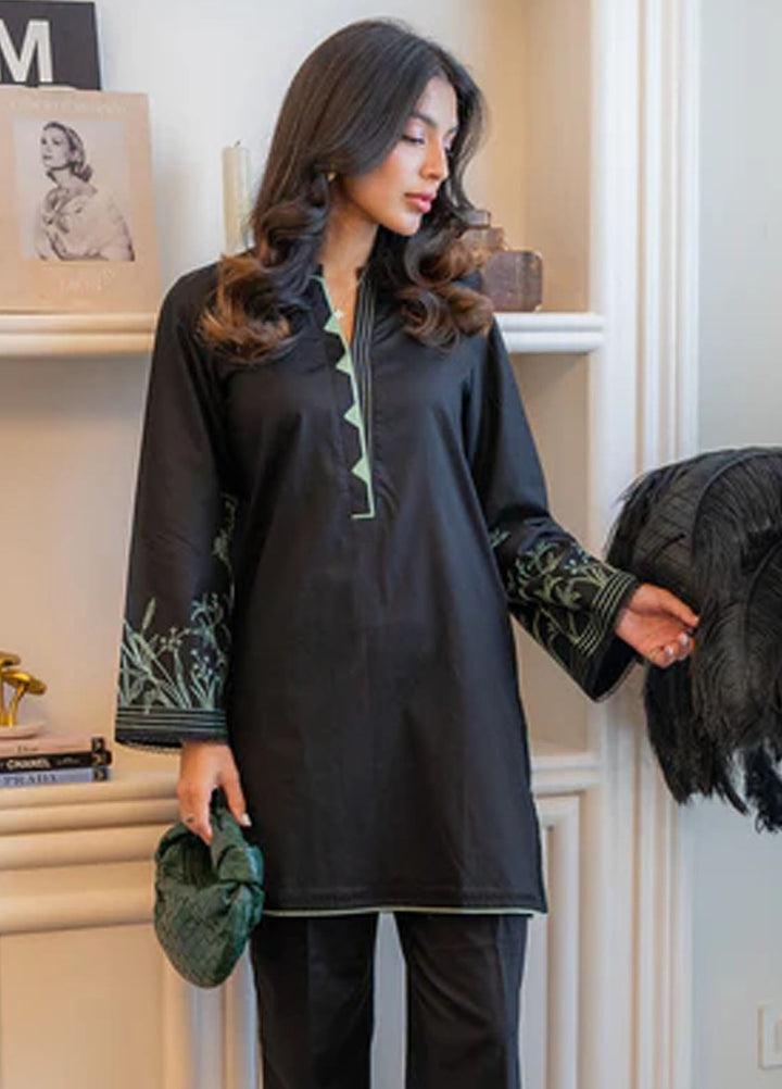 Sahar Pret Embroidered Cambric 2 Piece Suit Black Reign