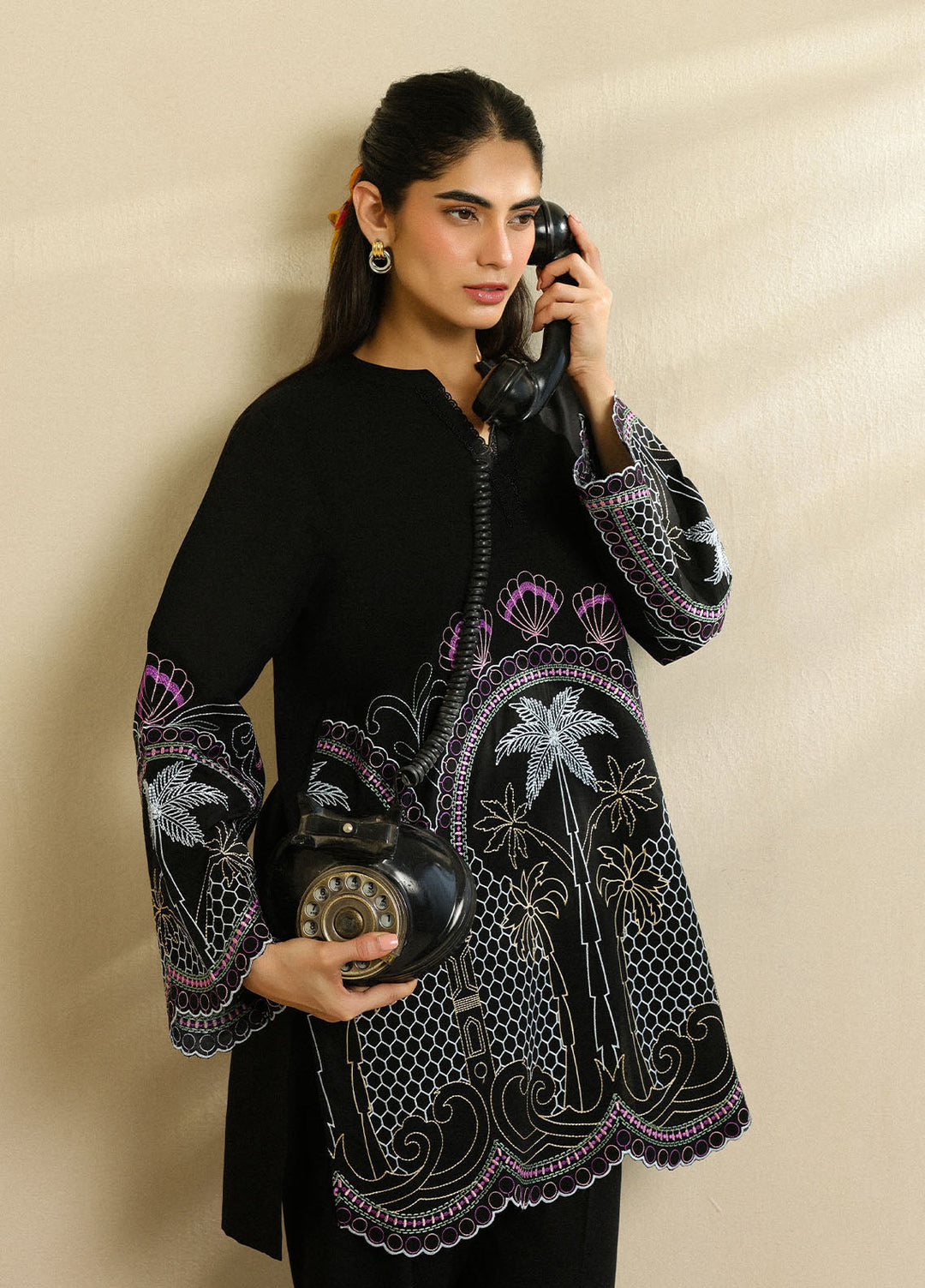 Sahar Pret Embroidered Cambric 2 Piece Suit Noir Shore