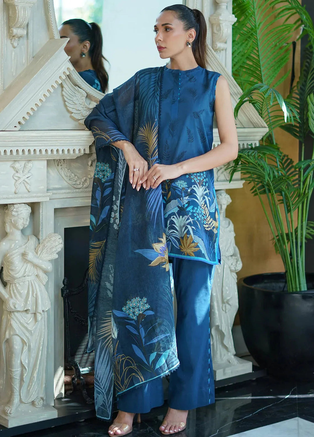 Sahar Printed Cambric Suits Unstitched 3 Piece SHR24FP CA-24-V1-06 - Fall Collection