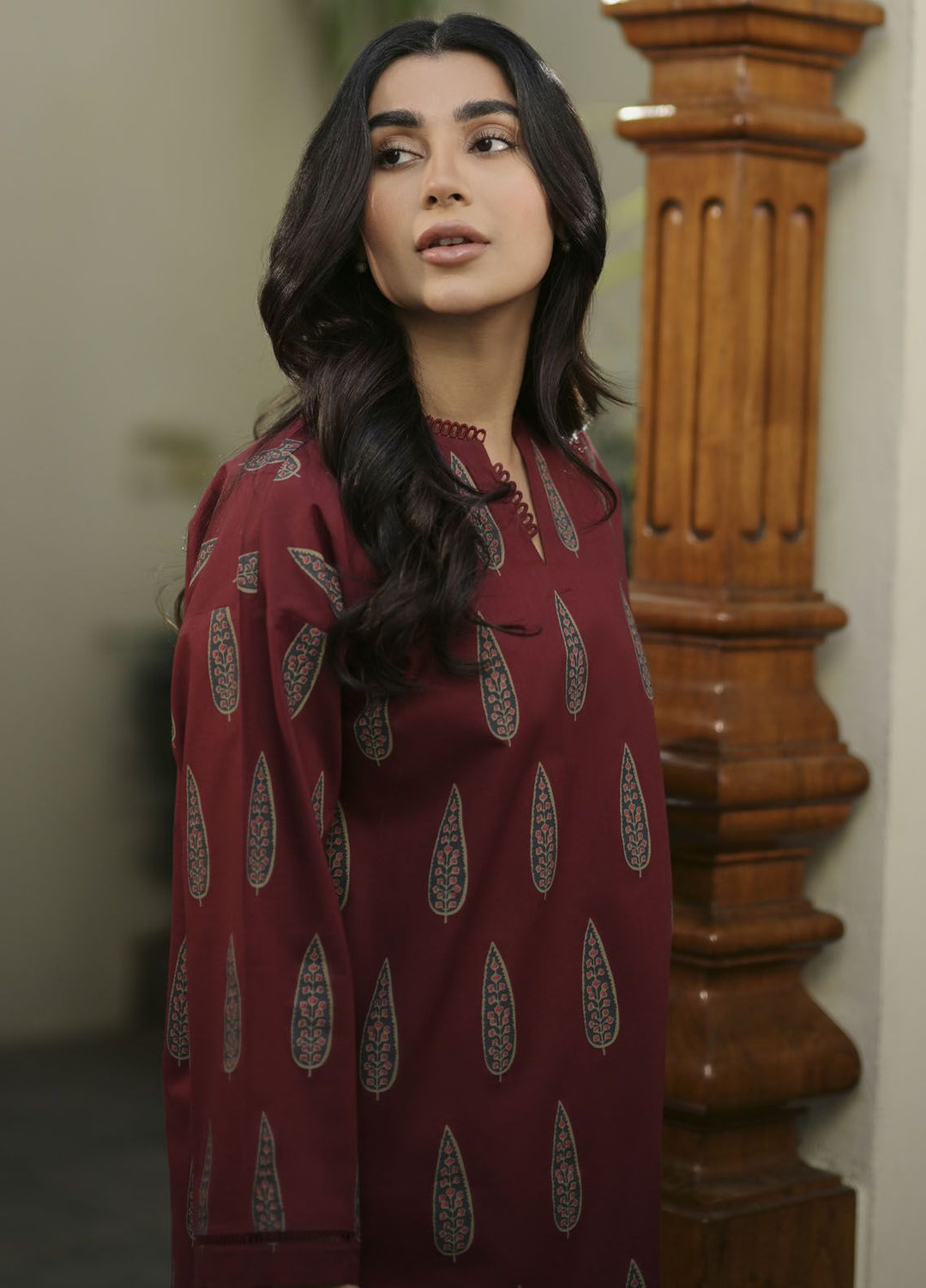 Sahar Printed Lawn Suits Unstitched 2 Piece SHR24PE S24-PL-V1-16 - Summer Collection