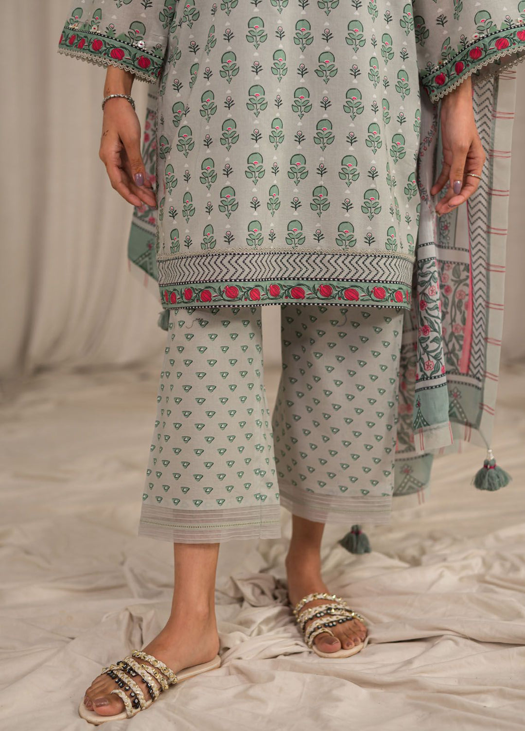 Sahar Printed Lawn Suits Unstitched 3 Piece SHR24PE S24-PL-V1-01 - Summer Collection