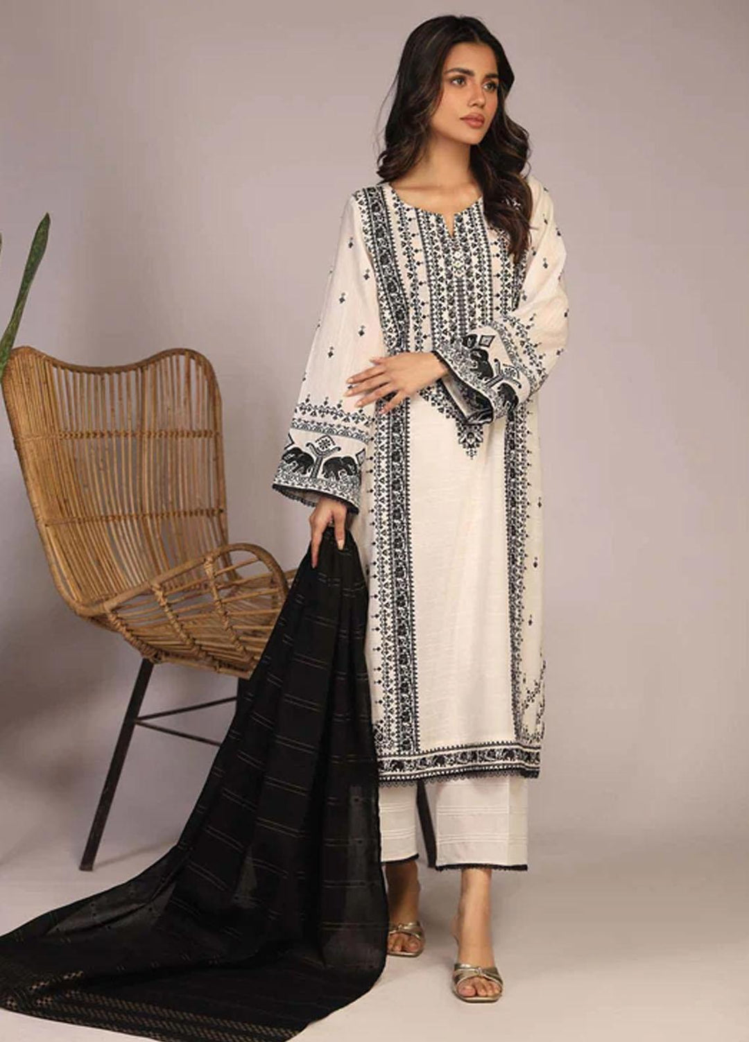 Sahar Embroidered Lawn Suits Unstitched 3 Piece SHR23EL SL-SLUB-23-03 - Summer Collection
