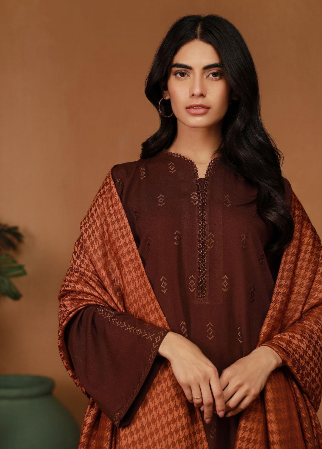 Sahar Embroidered Karandi Suits Unstitched 3 Piece SHR23WK SK-V2-23-04 - Winter Collection