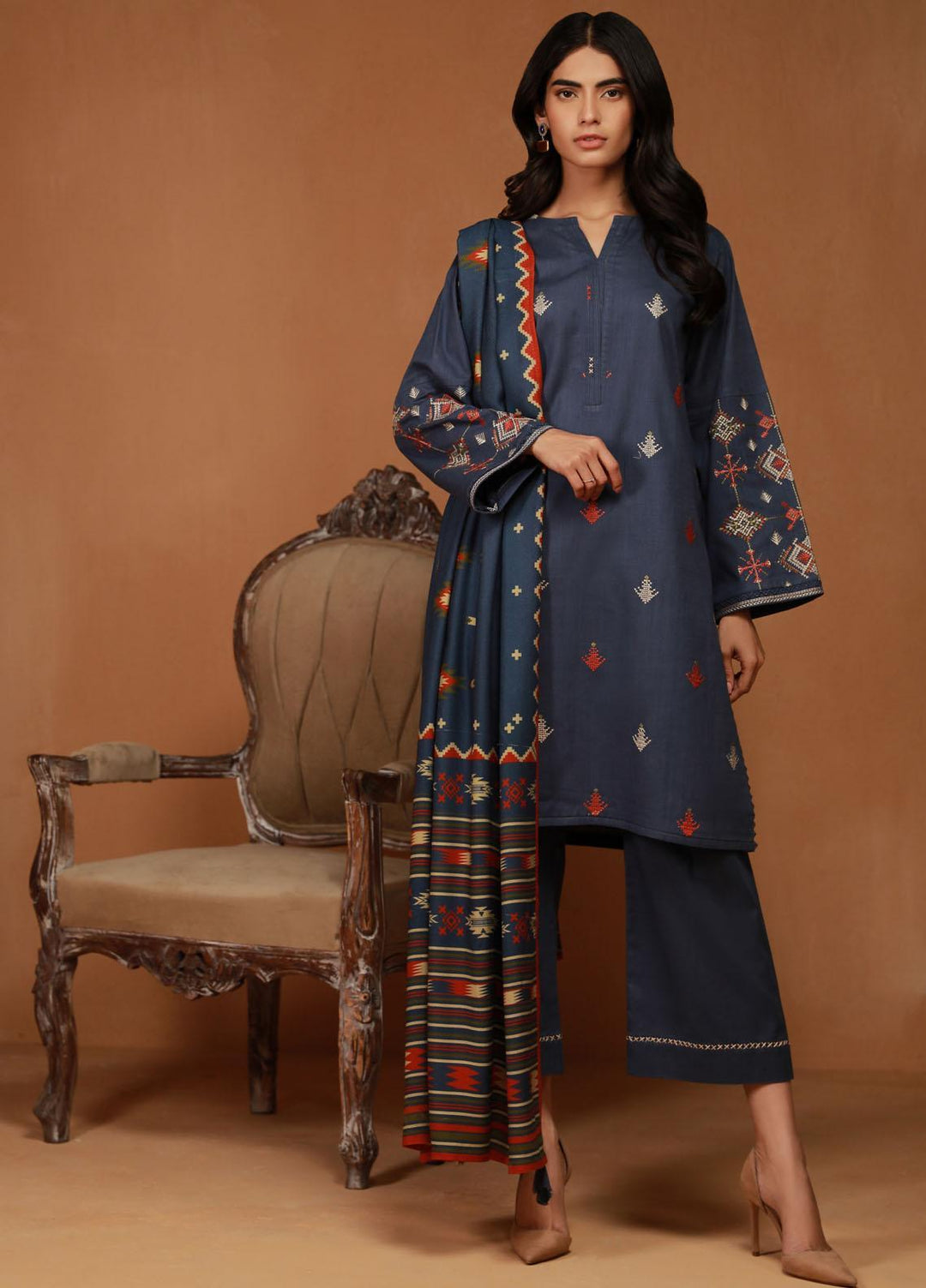 Sahar Embroidered Cross Hatch Suits Unstitched 3 Piece SHR23WCH WCH-V2-23-02 - Winter Collection