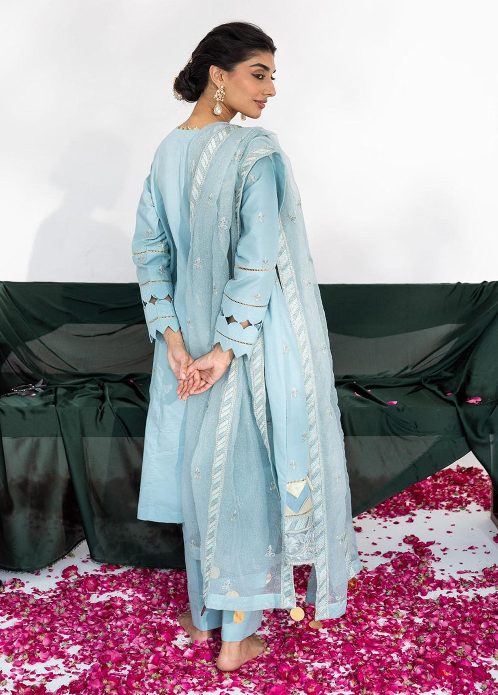 Saheliyaan by Gisele Embroidered Lawn Suits Unstitched 3 Piece GL23S Zimal - Luxury Collection