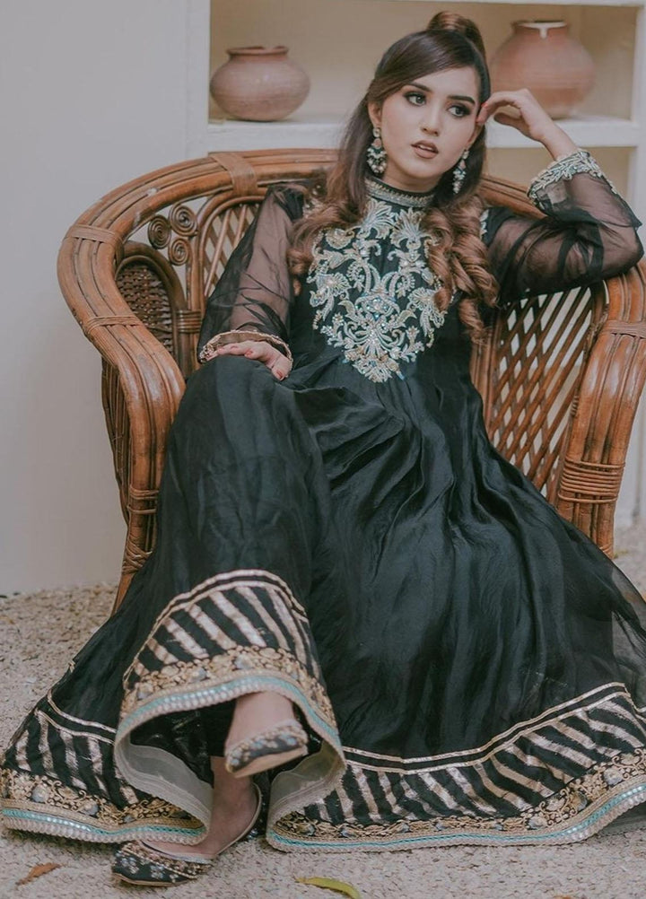 Saheliyan Formal Style Khussa AHINA HEER00AH121