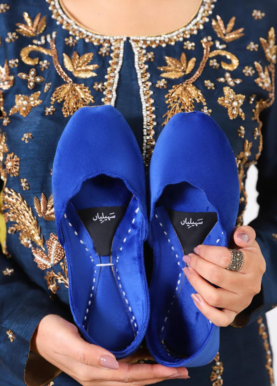 Saheliyan Festive Style   Khussay BLUE KADIFE NAYA00BLU106