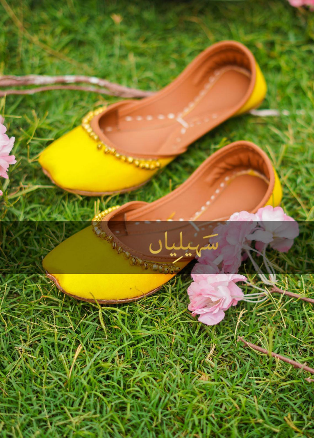 Saheliyan Festive Style  Khussay  PHOOL00ARY102 ARZO