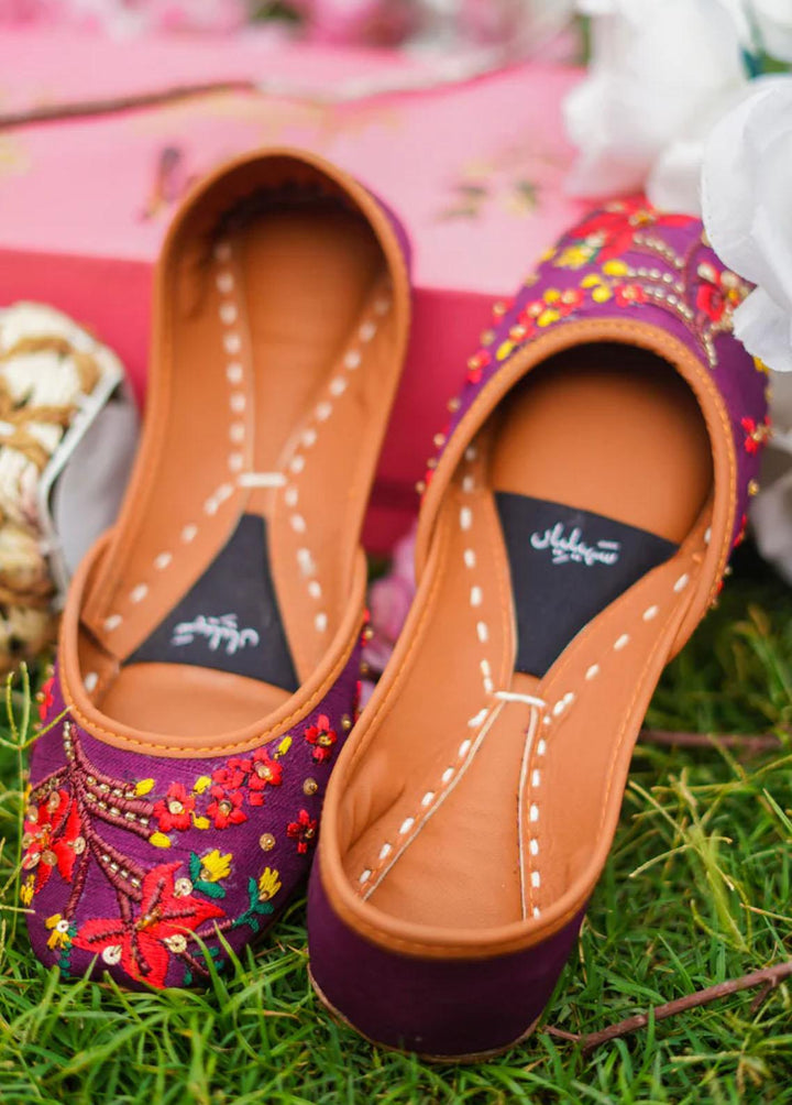 Saheliyan Festive Style  Khussay  Bloom