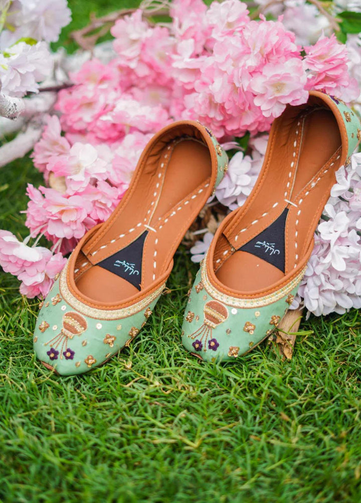 Saheliyan Festive Style  Khussay  Matka