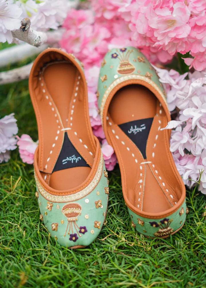 Saheliyan Festive Style  Khussay  Matka