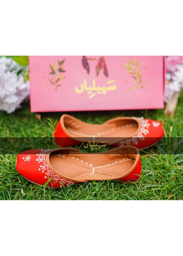 Saheliyan Festive Style  Khussay  Zirvi