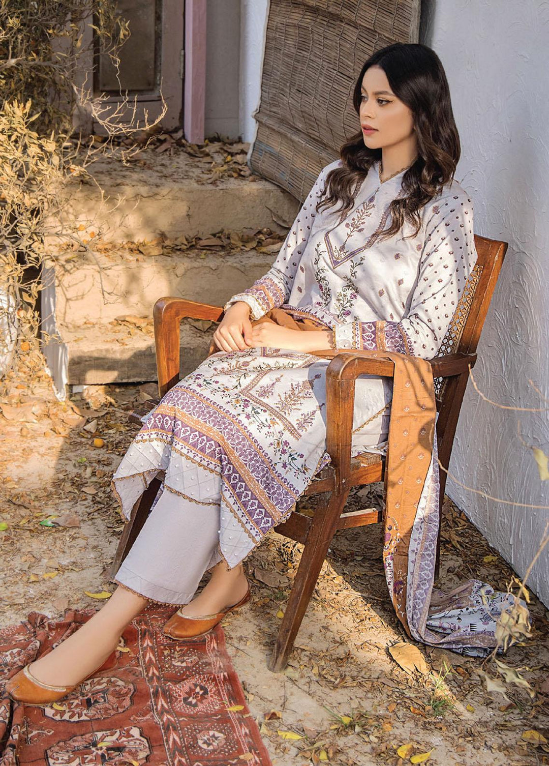 Saira Bano By Humdum Embroidered Lawn Suits Unstitched 3 Piece HD23SB D-07 - Summer Collection