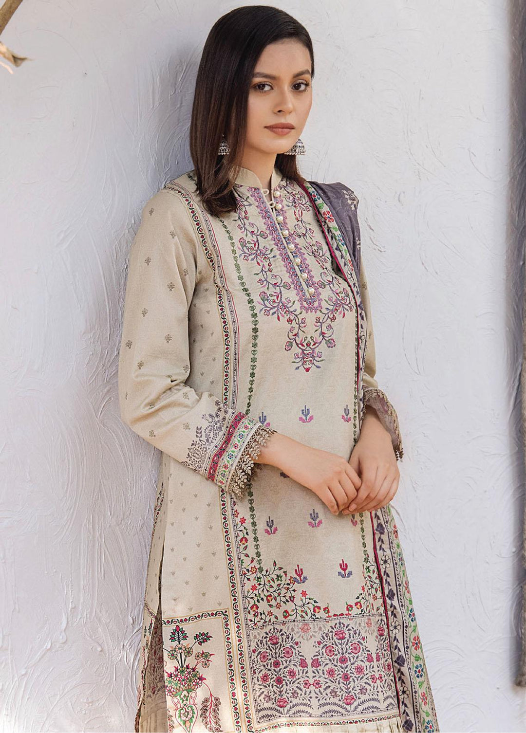 Saira Bano By Humdum Embroidered Lawn Suits Unstitched 3 Piece HD23SB D-09 - Summer Collection