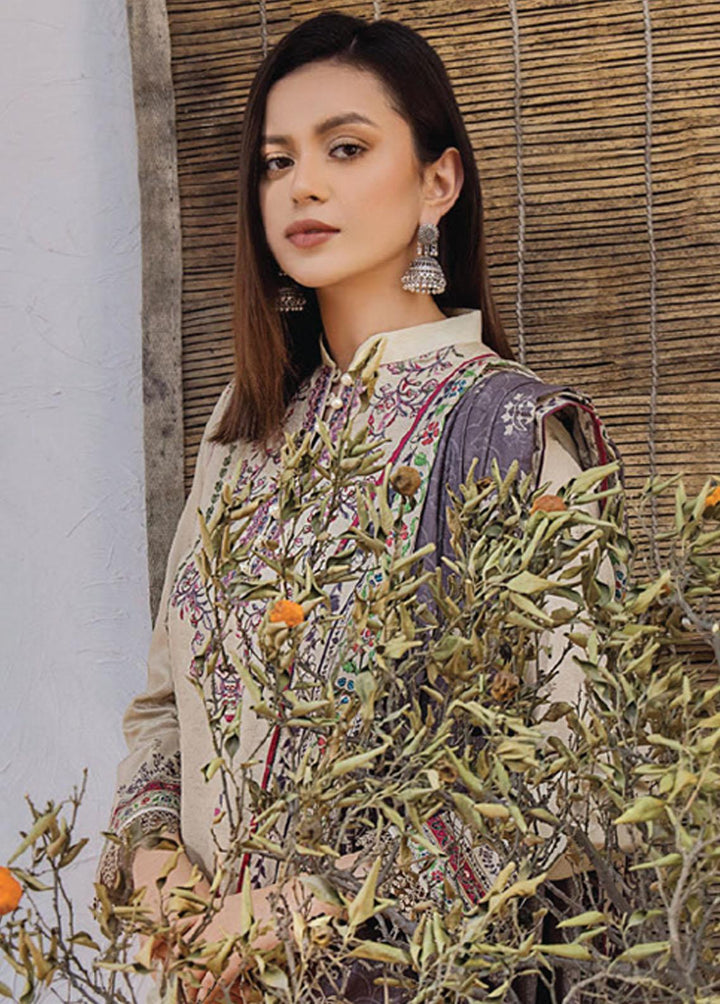 Saira Bano By Humdum Embroidered Lawn Suits Unstitched 3 Piece HD23SB D-09 - Summer Collection