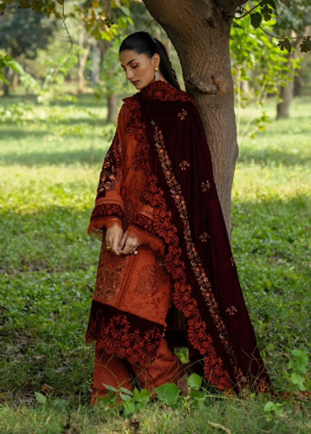 Saira Rizwan Embroidered Karandi Suits Unstitched 3 Piece SR24PW SRW24-10 Ciro - Winter Collection