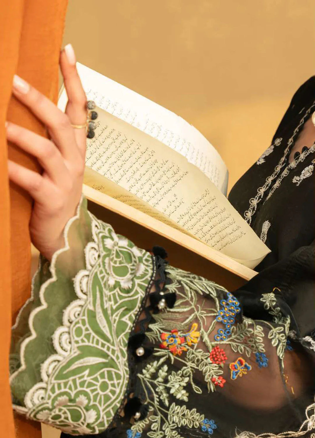 Saira Rizwan Embroidered Lawn Suits Unstitched 3 Piece SR25L SRL25-07 Mary - Summer Collection