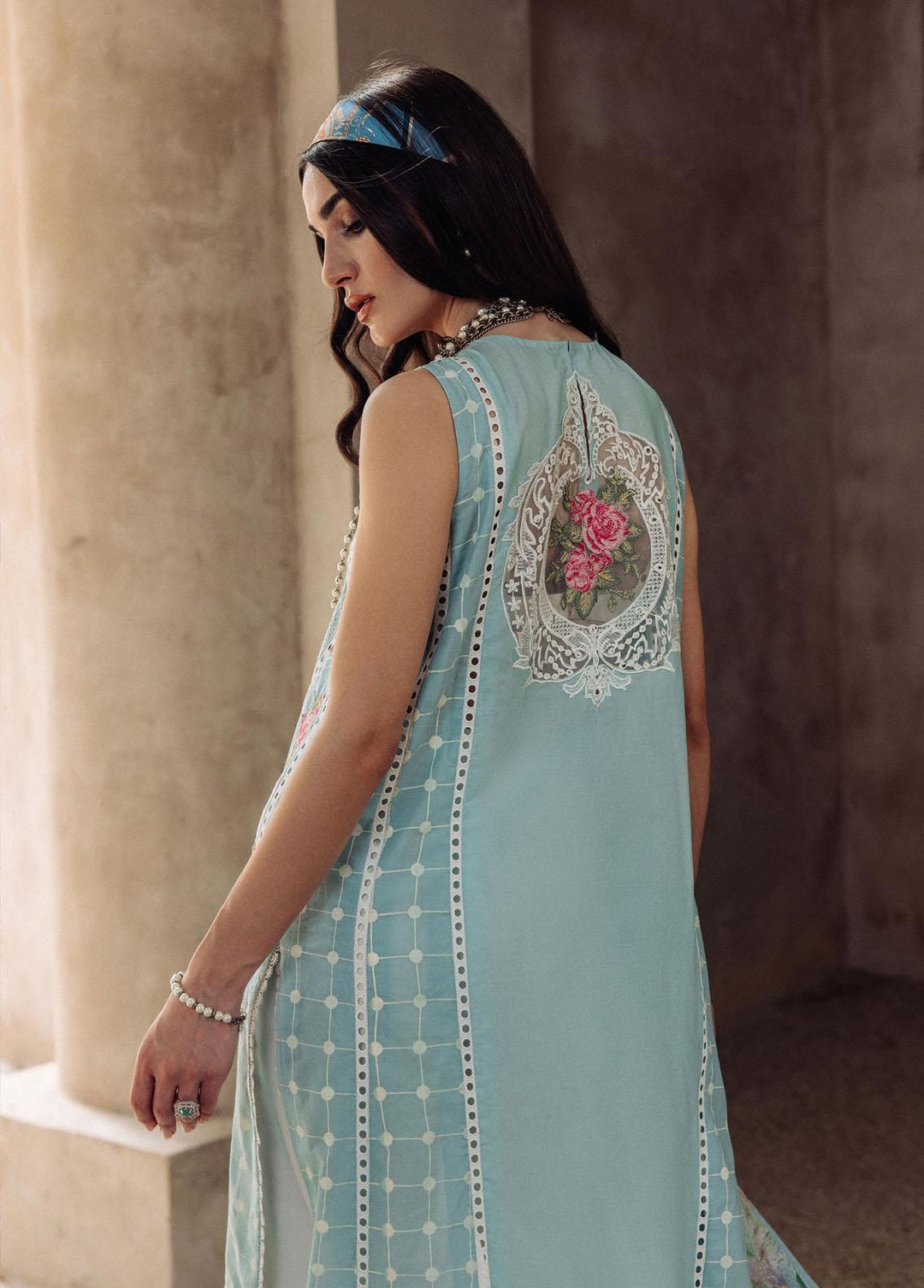 Saira Rizwan Embroidered Lawn Suits Unstitched 3 Piece SR23L SR-01 Daphne - Luxury Collection