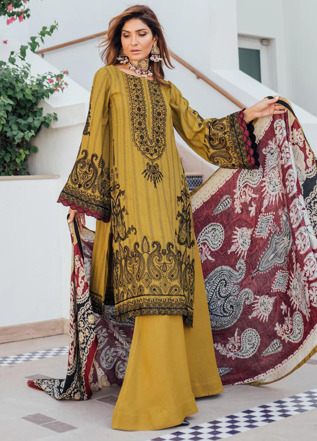 Saira Rizwan Embroidered Cotton Karandi Suits Unstitched 3 Piece SR21W SR-03 ZAREEN - Winter Collection