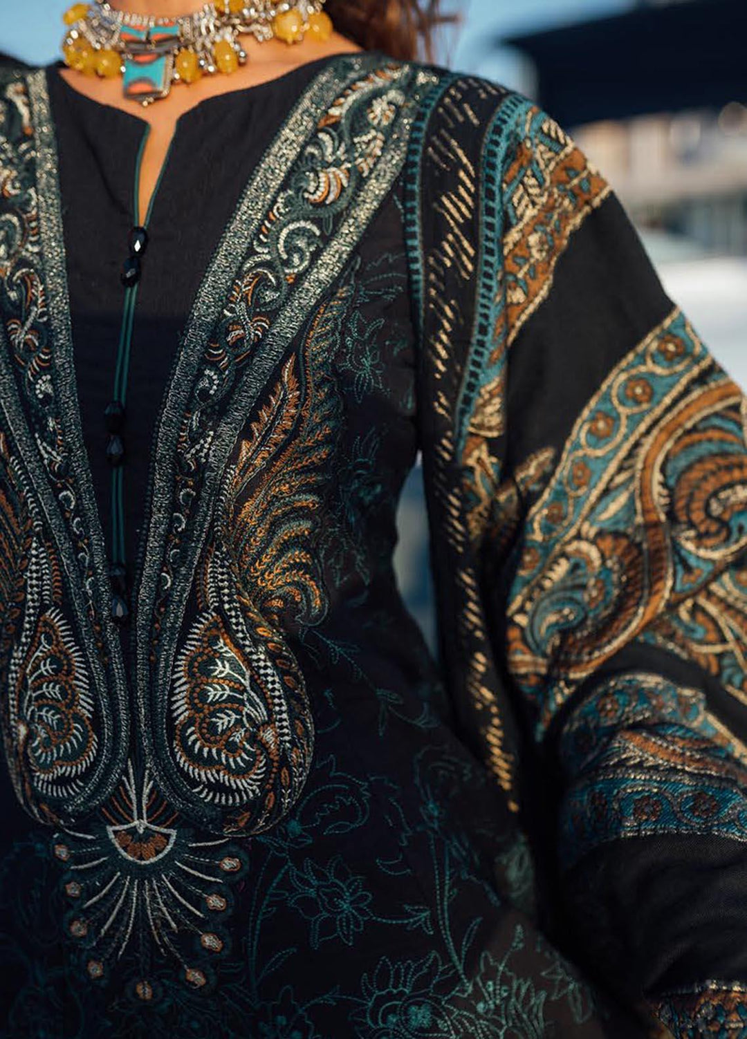 Saira Rizwan Embroidered Khaddar Suits Unstitched 3 Piece SR21W SR-10 SHAB - Winter Collection